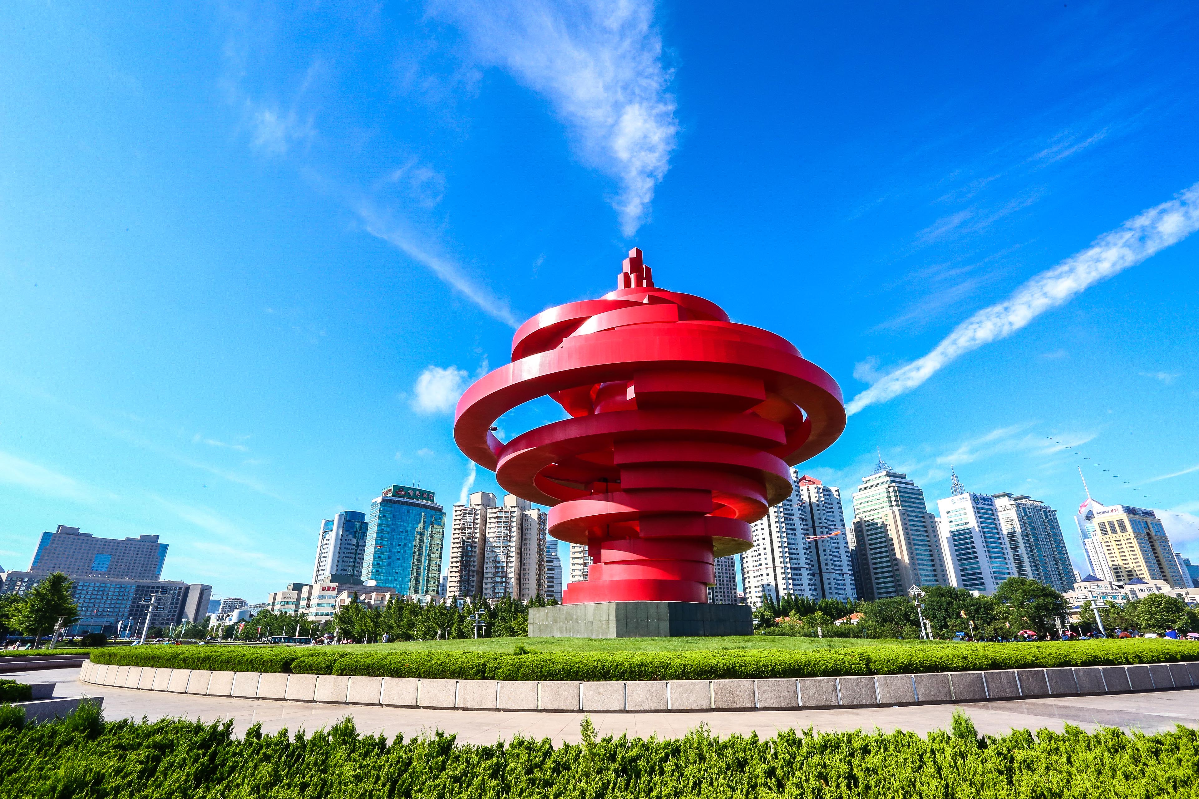 青岛标志性建筑物—五月的风.jpg